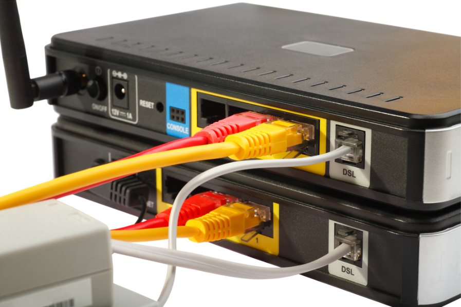 Бездротові маршрутизатори та мережевий кабель