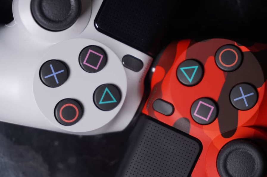 Чи можу я використовувати контролер Xbox на PS4 (4 способи його використання)