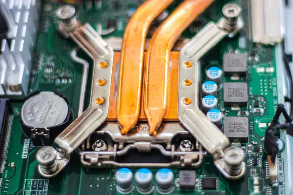 Процесор із системою охолодження з радіатором