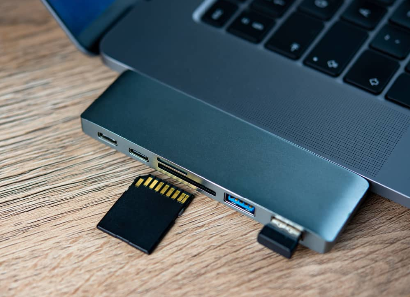 d, підготуйтеся до вставлення в USB-концентратор