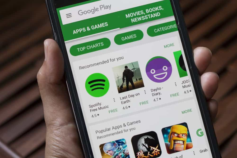 Google Play Store на смартфоні Android