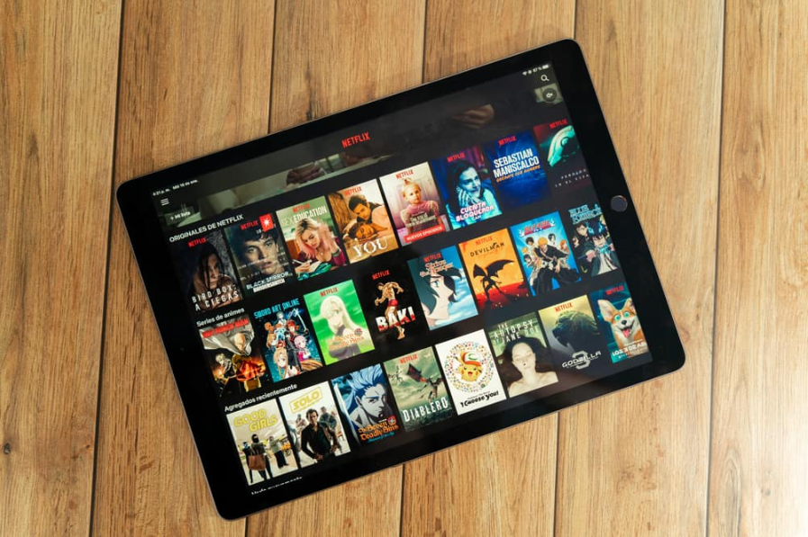 Планшет IPad Pro12.9, новий продукт компанії Apple, використовує Netflix