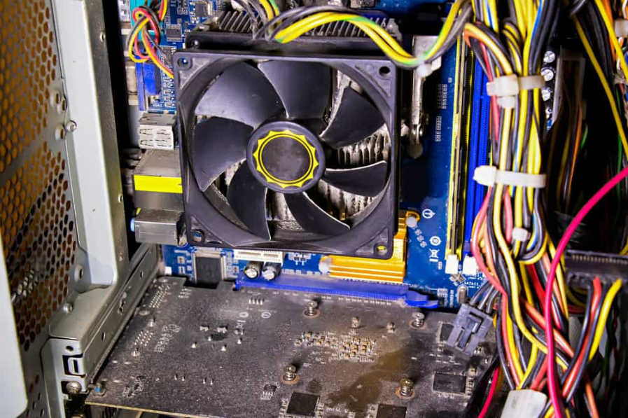 Корпусний вентилятор