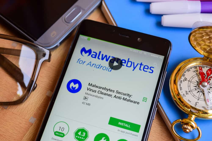 Malwarebytes Security Virus Cleaner, програма для розробників Anti-Malware на екрані смартфона