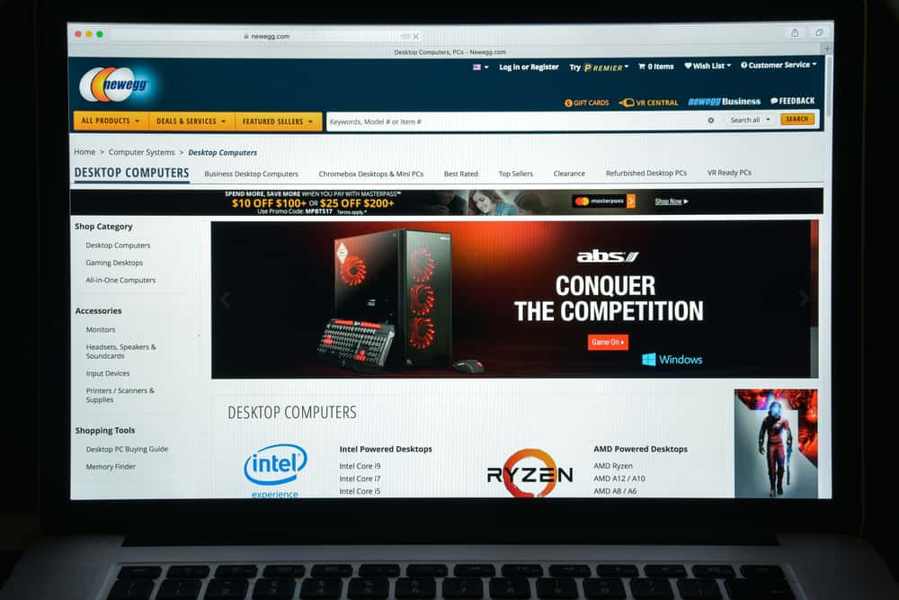 Веб-сайт Newegg< homepage