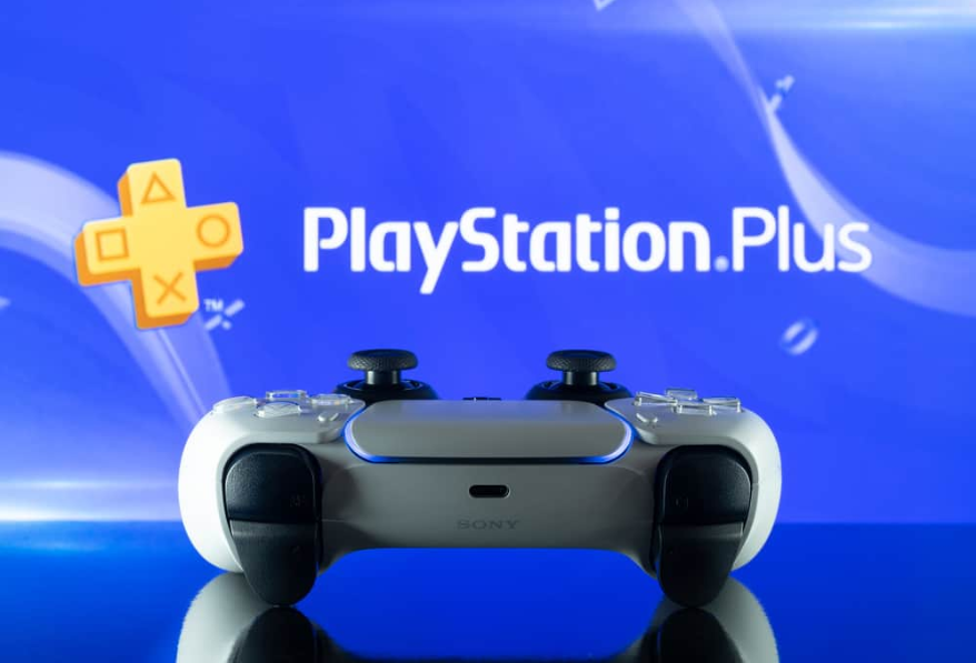 Контролер Playstation 5 і Playstation Plus