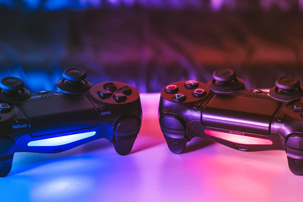 Контролери Playstation 4, Dualshock, синьо-червоні