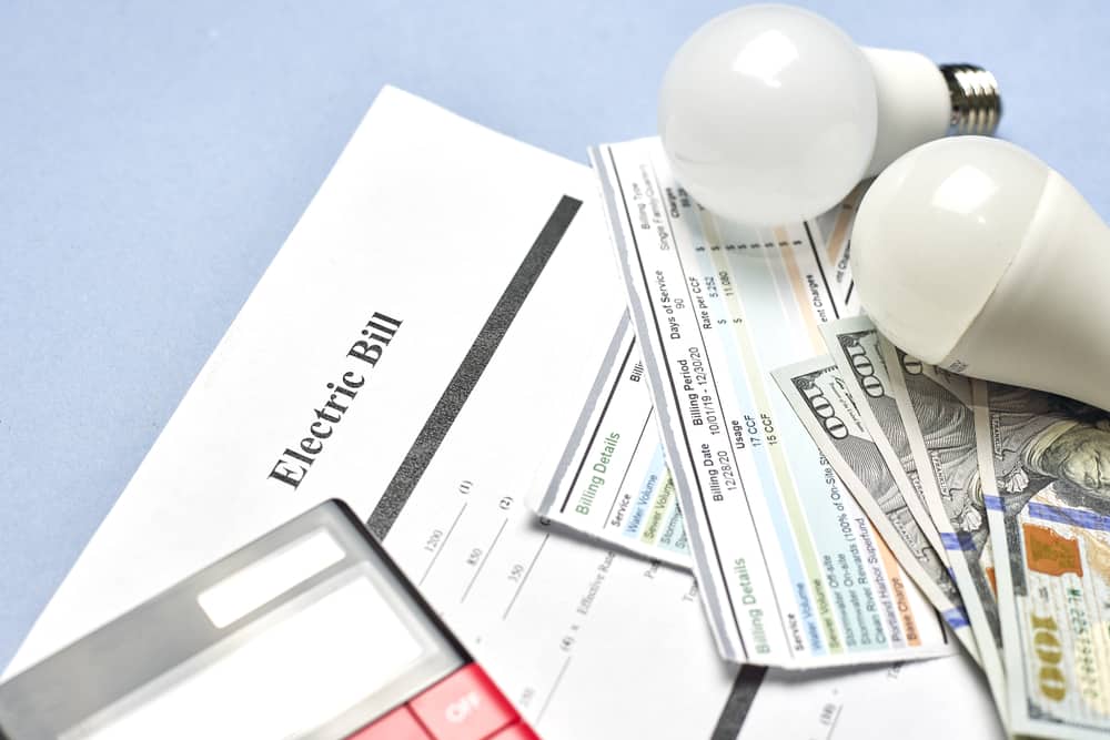 Щомісячна плата за комунальні послуги