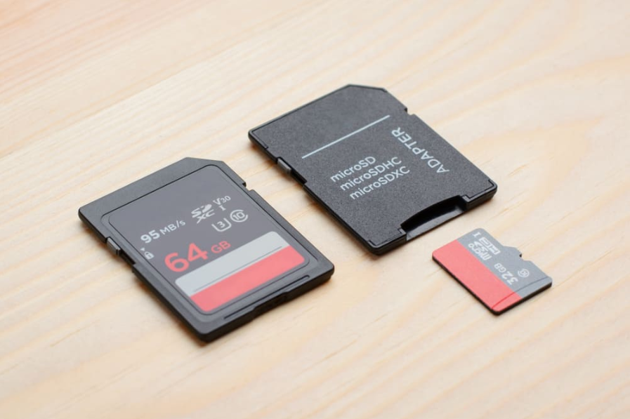 SD і micro sd карта з адаптером