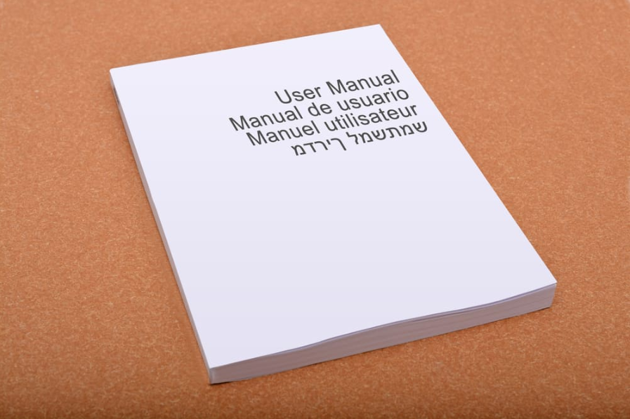 Посібник користувача Обкладинка книги з кількома мовами