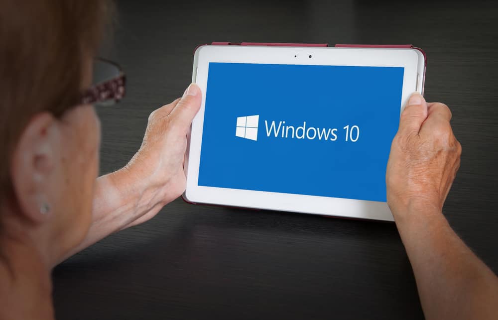 Windows 10< on tablet